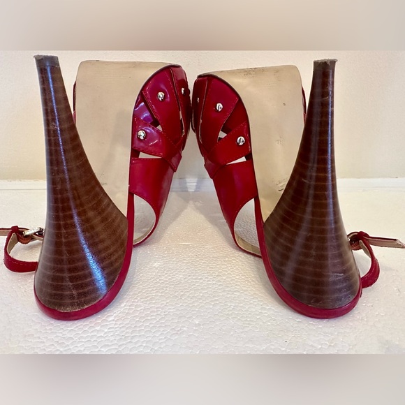 Guess Red Patent LeatherPlatform Slingback Clog Heel Sz 7.5 - Picture 7 of 10